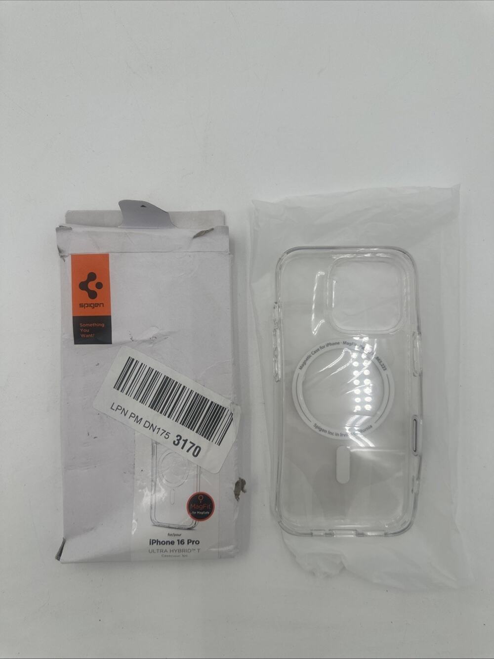 For iPhone 16 PPro | Spigen Ultra Hybrid T Camera Button MagFit Case
